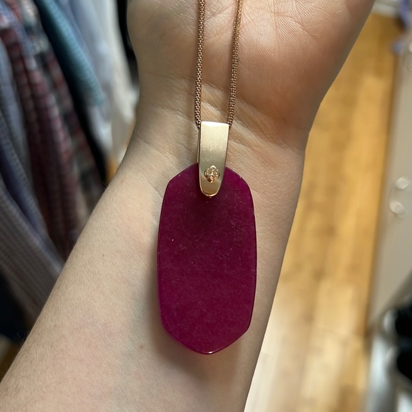 Kendra Scott Jewelry - Brand new Kendra Scott rose gold necklace